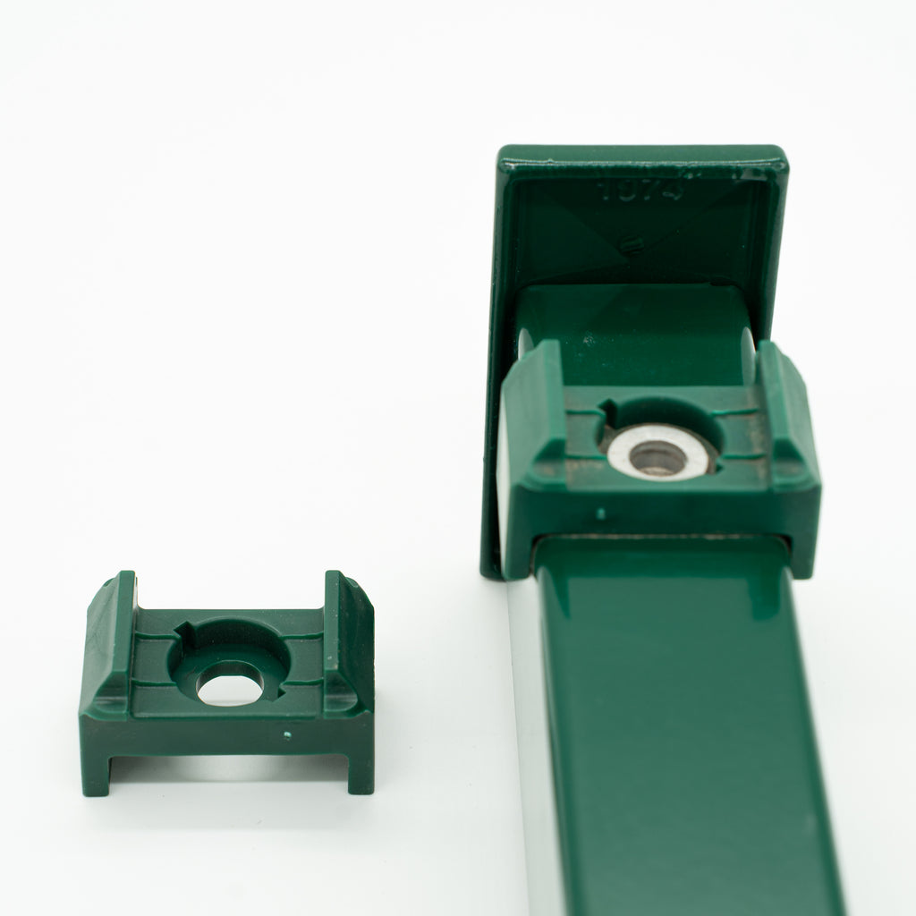 Distanzhalter U-Flansch; RAL 6005 moosgrün