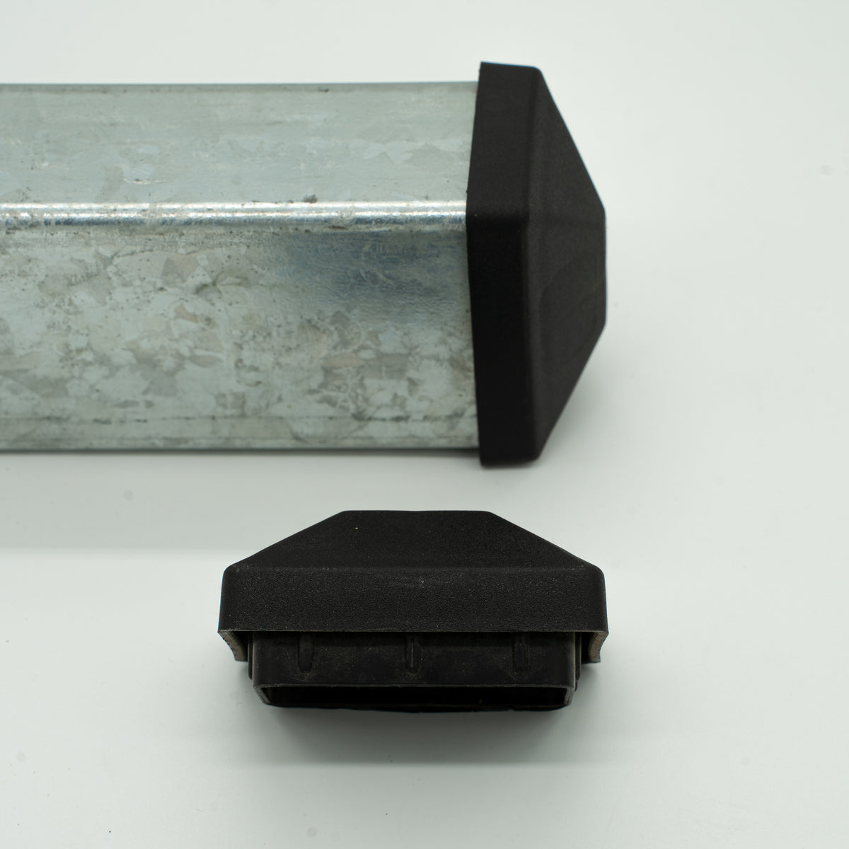 Kunststoff Kragenkappe 60x40, schwarz hoch